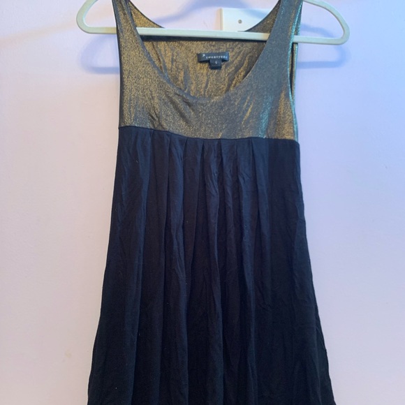 Dress - Picture 1 of 2